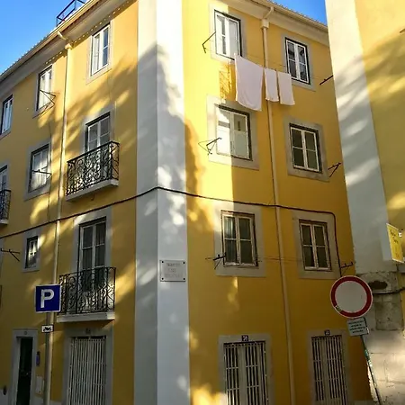 Center Santos ליסבון